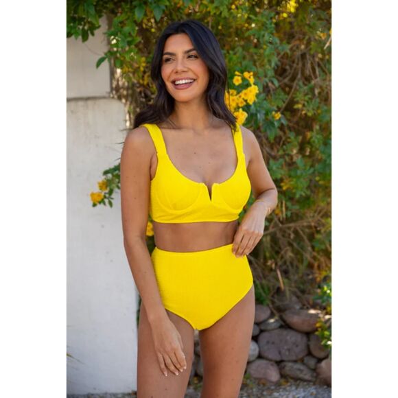 Pink Lily SUMMER‎ OASIS YELLOW UNDERWIRE SPLIT V BIKINI TOP Medium - Picture 1 of 4